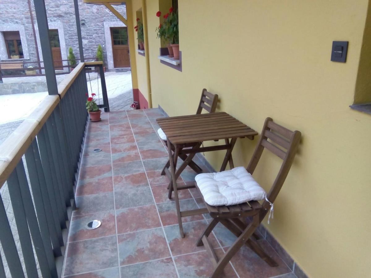 Apartamentos Rurales La Veiga La Riera  Εξωτερικό φωτογραφία